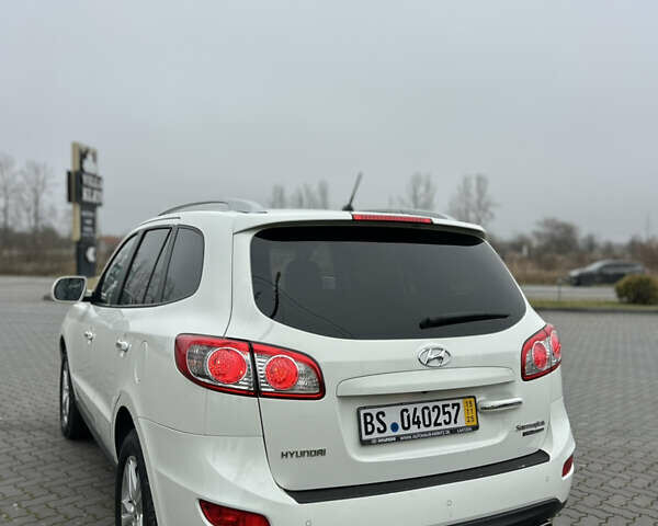 Білий Хендай Санта Фе, об'ємом двигуна 2.2 л та пробігом 183 тис. км за 13800 $, фото 21 на Automoto.ua