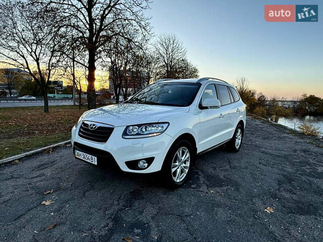 Белый Хендай Санта Фе, объемом двигателя 2.2 л и пробегом 67 тыс. км за 14999 $, фото 8 на Automoto.ua
