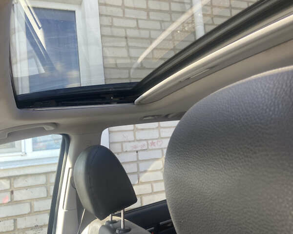 Білий Хендай Санта Фе, об'ємом двигуна 2.2 л та пробігом 234 тис. км за 14800 $, фото 9 на Automoto.ua