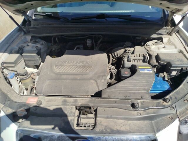 Белый Хендай Санта Фе, объемом двигателя 2.2 л и пробегом 175 тыс. км за 14700 $, фото 10 на Automoto.ua