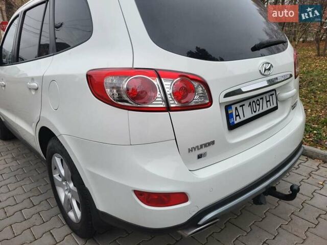 Белый Хендай Санта Фе, объемом двигателя 2.2 л и пробегом 298 тыс. км за 12700 $, фото 29 на Automoto.ua