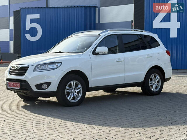 Белый Хендай Санта Фе, объемом двигателя 2.2 л и пробегом 194 тыс. км за 11750 $, фото 12 на Automoto.ua