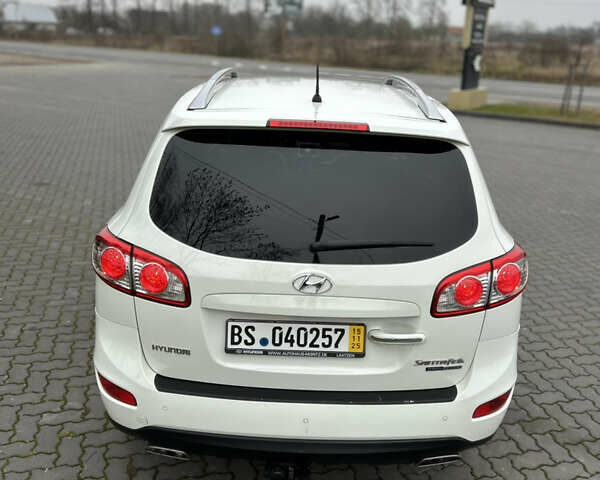 Білий Хендай Санта Фе, об'ємом двигуна 2.2 л та пробігом 183 тис. км за 13800 $, фото 14 на Automoto.ua