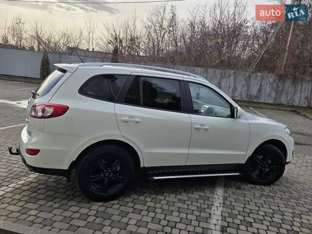 Белый Хендай Санта Фе, объемом двигателя 2.2 л и пробегом 211 тыс. км за 13850 $, фото 13 на Automoto.ua