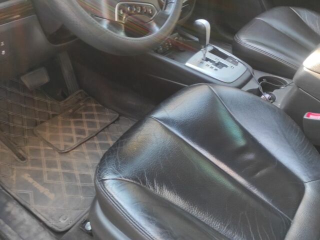 Хендай Санта Фе 2011 в Кривом Роге на Automoto.ua Белый Хендай Санта Фе, объемом двигателя 2.2 л и пробегом 170 тыс. км за 13500 $, фото 4 на Automoto.ua