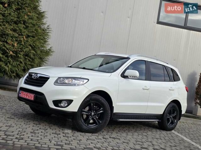 Белый Хендай Санта Фе, объемом двигателя 2.2 л и пробегом 211 тыс. км за 13850 $, фото 9 на Automoto.ua