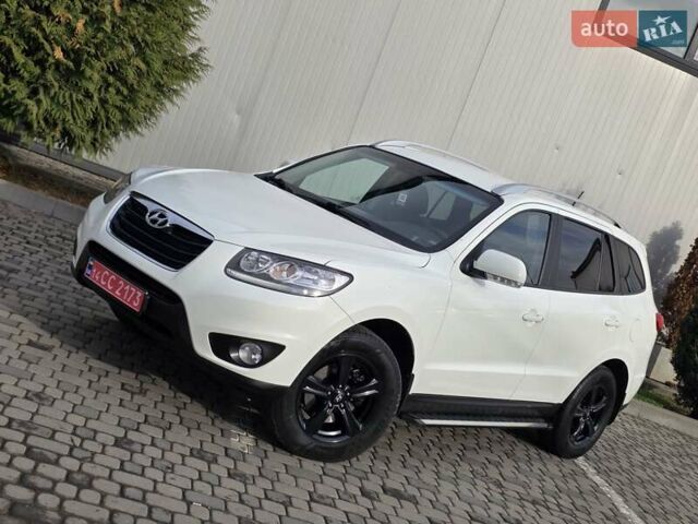 Белый Хендай Санта Фе, объемом двигателя 2.2 л и пробегом 211 тыс. км за 13850 $, фото 8 на Automoto.ua