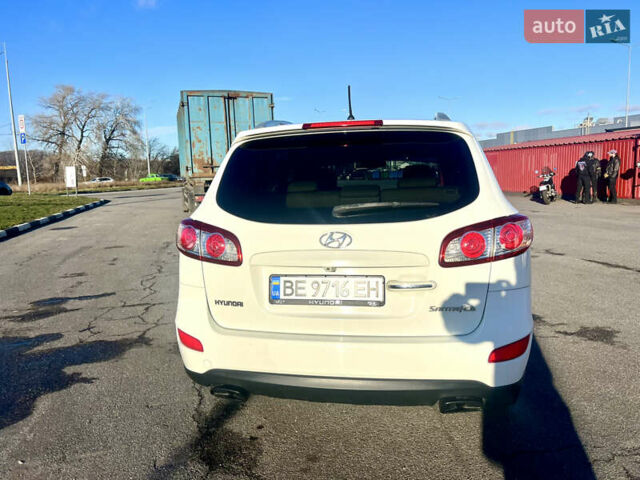 Белый Хендай Санта Фе, объемом двигателя 2.36 л и пробегом 148 тыс. км за 12500 $, фото 7 на Automoto.ua