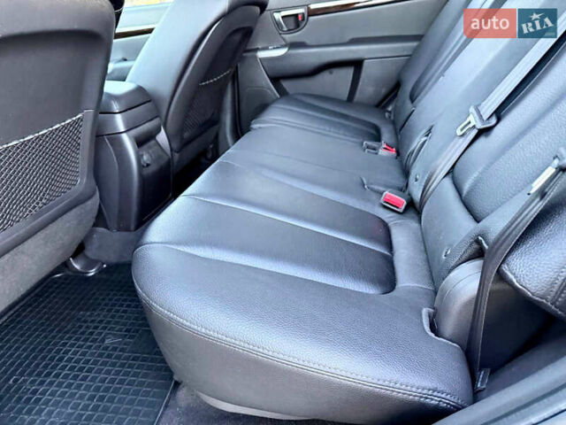 Белый Хендай Санта Фе, объемом двигателя 2.2 л и пробегом 67 тыс. км за 14999 $, фото 31 на Automoto.ua