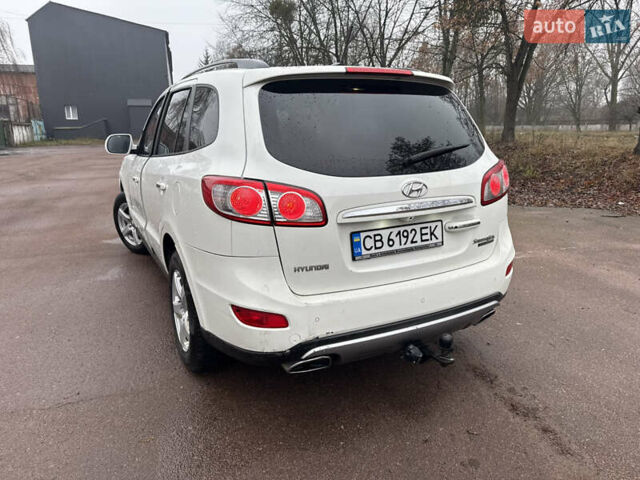 Білий Хендай Санта Фе, об'ємом двигуна 2.2 л та пробігом 236 тис. км за 13500 $, фото 14 на Automoto.ua