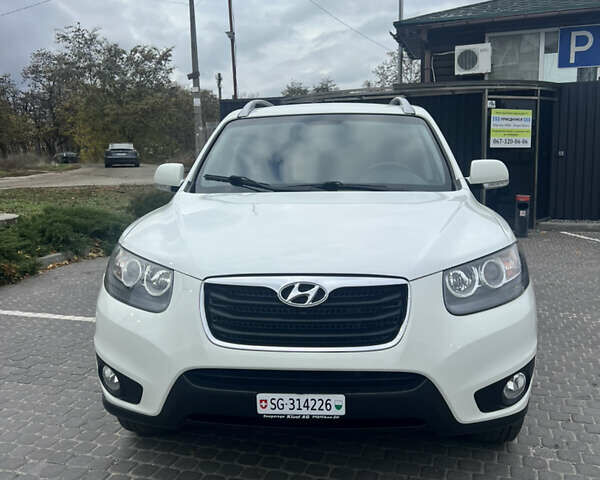 Білий Хендай Санта Фе, об'ємом двигуна 2.2 л та пробігом 178 тис. км за 13499 $, фото 6 на Automoto.ua