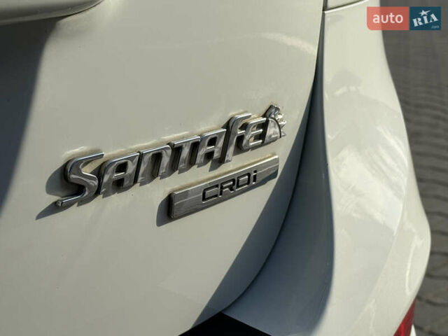 Белый Хендай Санта Фе, объемом двигателя 2.2 л и пробегом 194 тыс. км за 11750 $, фото 24 на Automoto.ua