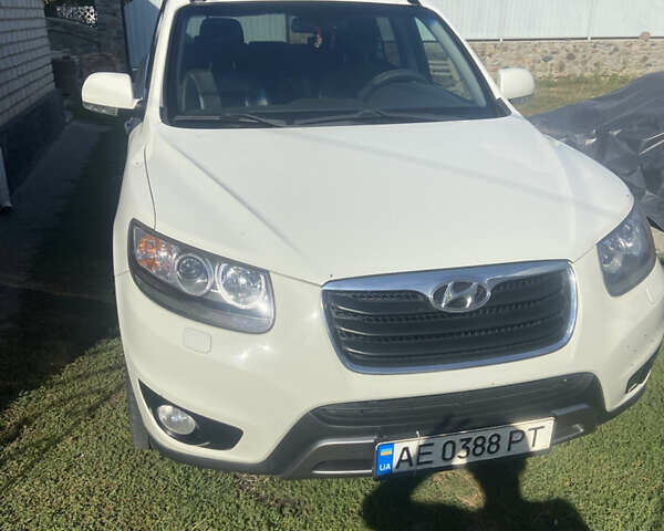 Білий Хендай Санта Фе, об'ємом двигуна 2.2 л та пробігом 234 тис. км за 14800 $, фото 1 на Automoto.ua