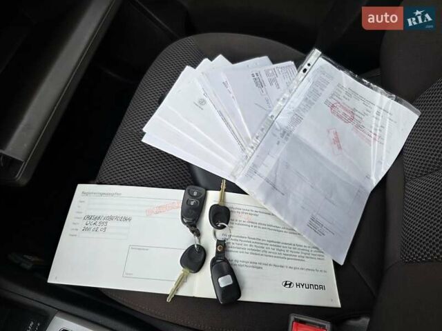 Белый Хендай Санта Фе, объемом двигателя 2.2 л и пробегом 211 тыс. км за 13850 $, фото 66 на Automoto.ua