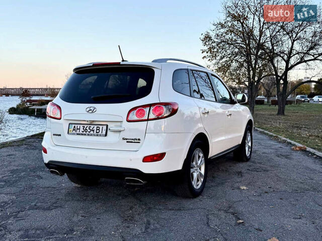 Белый Хендай Санта Фе, объемом двигателя 2.2 л и пробегом 67 тыс. км за 14999 $, фото 15 на Automoto.ua