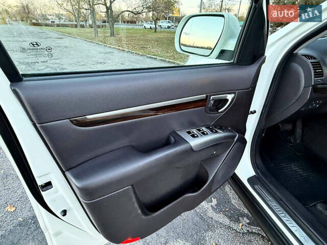 Белый Хендай Санта Фе, объемом двигателя 2.2 л и пробегом 67 тыс. км за 14999 $, фото 37 на Automoto.ua