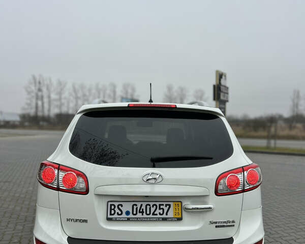 Білий Хендай Санта Фе, об'ємом двигуна 2.2 л та пробігом 183 тис. км за 13800 $, фото 13 на Automoto.ua