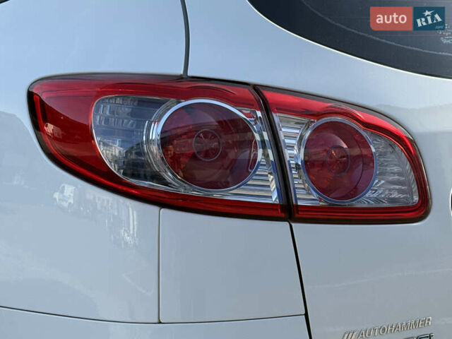 Белый Хендай Санта Фе, объемом двигателя 2.2 л и пробегом 194 тыс. км за 11750 $, фото 20 на Automoto.ua