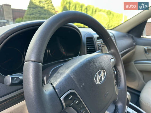 Хендай Санта Фе 2011 у Умани на Automoto.ua Білий Хендай Санта Фе, об'ємом двигуна 2.2 л та пробігом 147 тис. км за 14000 $, фото 32 на Automoto.ua