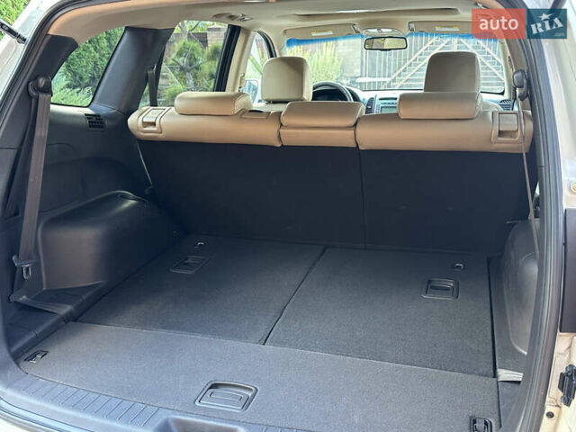 Хендай Санта Фе 2011 у Умани на Automoto.ua Білий Хендай Санта Фе, об'ємом двигуна 2.2 л та пробігом 147 тис. км за 14000 $, фото 17 на Automoto.ua