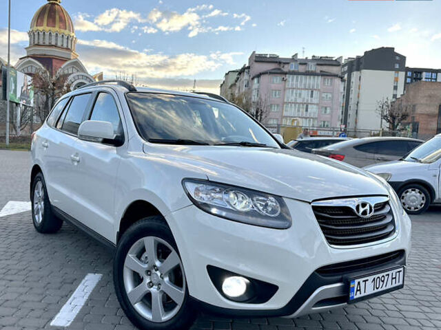 Хендай Санта Фе 2011 в Ивано-Франковске на Automoto.ua Белый Хендай Санта Фе, объемом двигателя 2.2 л и пробегом 298 тыс. км за 10400 $, фото 2 на Automoto.ua