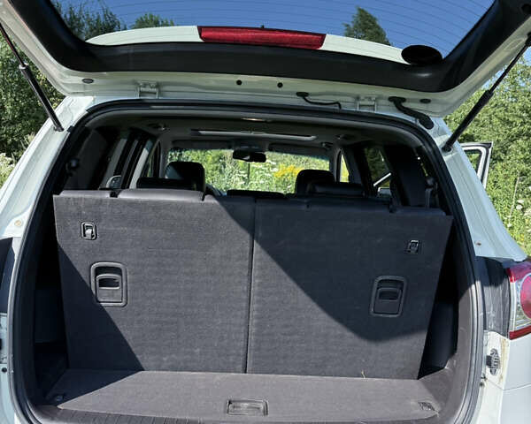 Хендай Санта Фе 2011 в Кременце на Automoto.ua Белый Хендай Санта Фе, объемом двигателя 2.2 л и пробегом 263 тыс. км за 12600 $, фото 22 на Automoto.ua