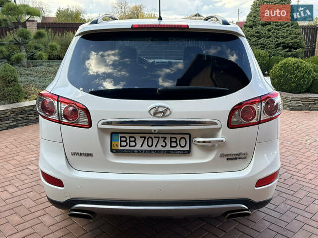 Хендай Санта Фе 2011 у Умани на Automoto.ua Білий Хендай Санта Фе, об'ємом двигуна 2.2 л та пробігом 147 тис. км за 14000 $, фото 12 на Automoto.ua