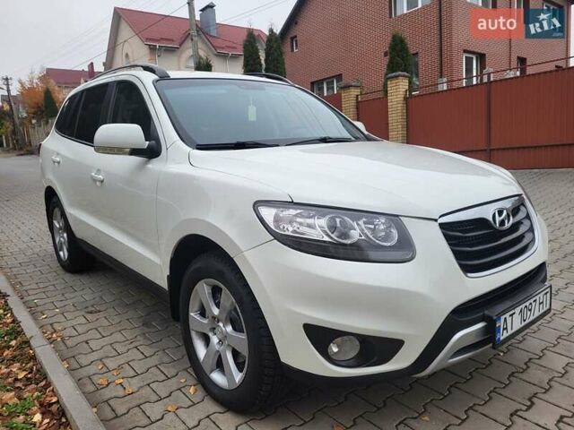 Белый Хендай Санта Фе, объемом двигателя 2.2 л и пробегом 298 тыс. км за 12700 $, фото 9 на Automoto.ua