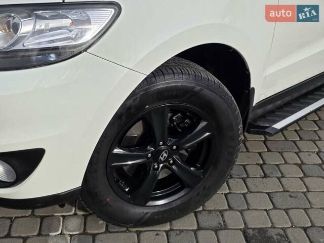 Белый Хендай Санта Фе, объемом двигателя 2.2 л и пробегом 211 тыс. км за 13850 $, фото 26 на Automoto.ua