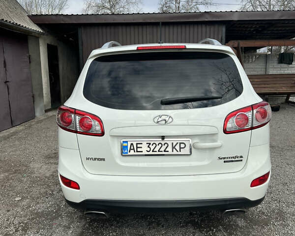 Білий Хендай Санта Фе, об'ємом двигуна 2.2 л та пробігом 128 тис. км за 13000 $, фото 7 на Automoto.ua