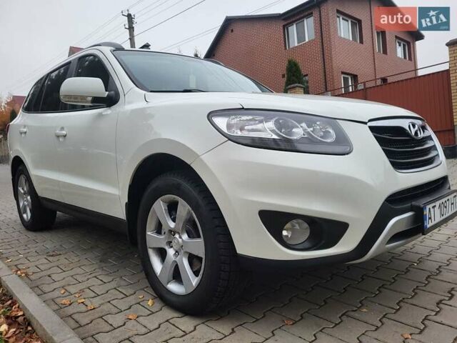 Белый Хендай Санта Фе, объемом двигателя 2.2 л и пробегом 298 тыс. км за 12700 $, фото 10 на Automoto.ua