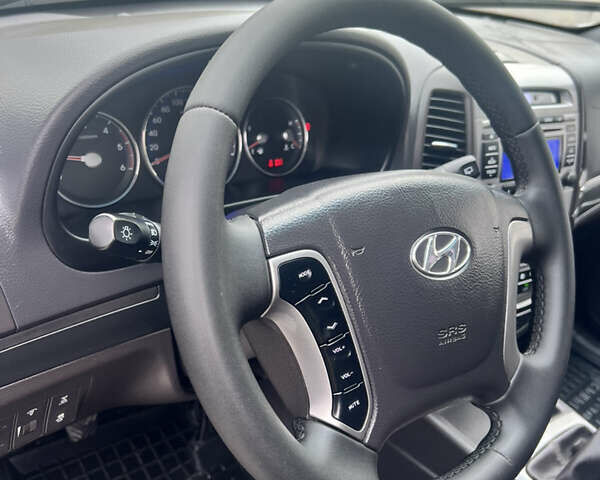 Білий Хендай Санта Фе, об'ємом двигуна 2.2 л та пробігом 178 тис. км за 13499 $, фото 11 на Automoto.ua