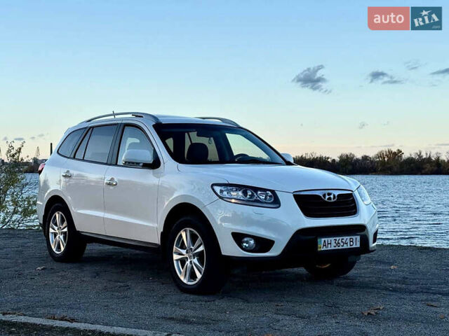 Белый Хендай Санта Фе, объемом двигателя 2.2 л и пробегом 67 тыс. км за 14999 $, фото 6 на Automoto.ua