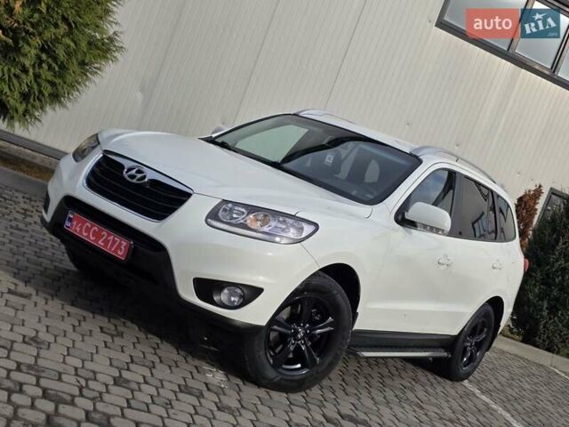 Белый Хендай Санта Фе, объемом двигателя 2.2 л и пробегом 211 тыс. км за 13850 $, фото 6 на Automoto.ua
