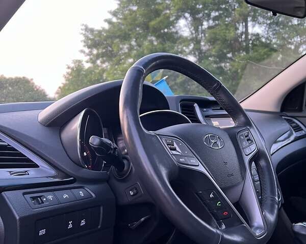 Білий Хендай Санта Фе, об'ємом двигуна 2.2 л та пробігом 190 тис. км за 17500 $, фото 8 на Automoto.ua