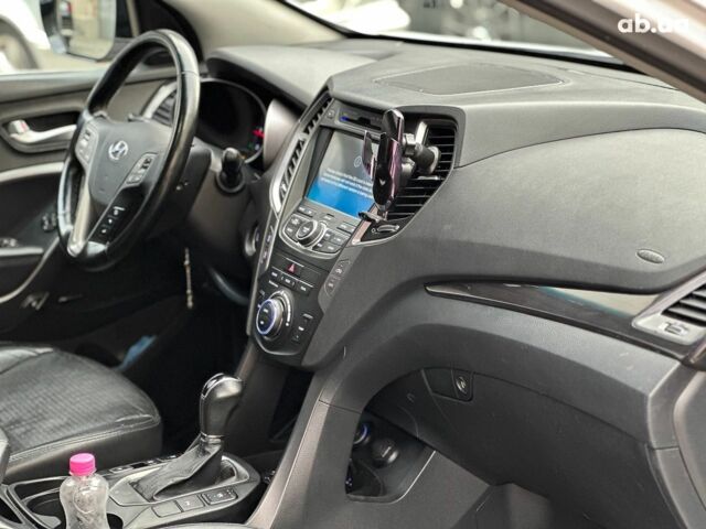 Білий Хендай Санта Фе, об'ємом двигуна 2 л та пробігом 209 тис. км за 14980 $, фото 17 на Automoto.ua