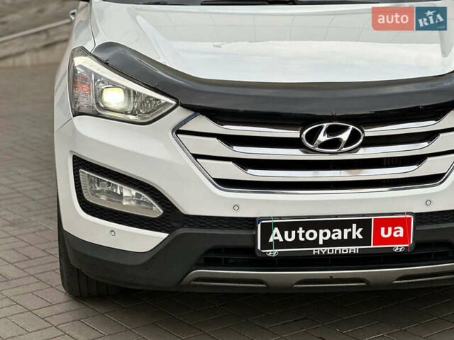 Білий Хендай Санта Фе, об'ємом двигуна 2 л та пробігом 209 тис. км за 14980 $, фото 2 на Automoto.ua