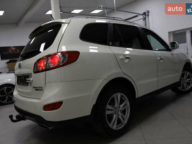 Белый Хендай Санта Фе, объемом двигателя 2.2 л и пробегом 245 тыс. км за 14900 $, фото 43 на Automoto.ua