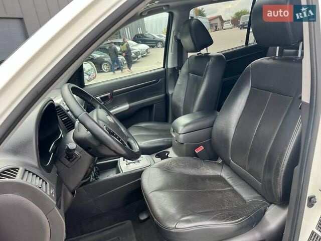 Хендай Санта Фе 2012 в Львове на Automoto.ua Белый Хендай Санта Фе, объемом двигателя 2.2 л и пробегом 218 тыс. км за 11590 $, фото 18 на Automoto.ua