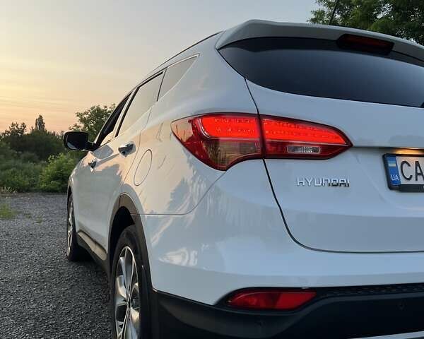 Білий Хендай Санта Фе, об'ємом двигуна 2.2 л та пробігом 190 тис. км за 17500 $, фото 5 на Automoto.ua