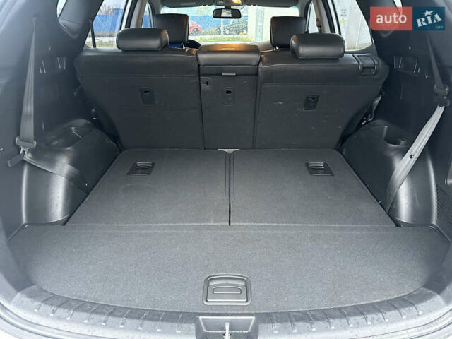 Белый Хендай Санта Фе, объемом двигателя 2.2 л и пробегом 120 тыс. км за 16500 $, фото 33 на Automoto.ua