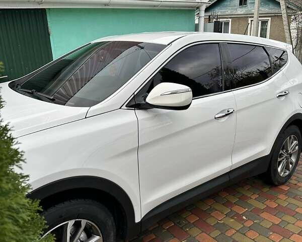 Белый Хендай Санта Фе, объемом двигателя 2 л и пробегом 255 тыс. км за 16000 $, фото 7 на Automoto.ua