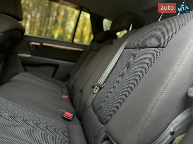 Белый Хендай Санта Фе, объемом двигателя 2.2 л и пробегом 218 тыс. км за 12450 $, фото 50 на Automoto.ua