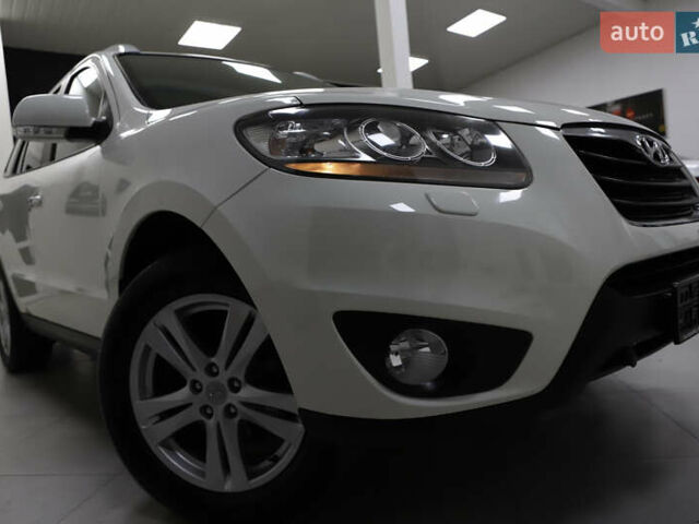 Белый Хендай Санта Фе, объемом двигателя 2.2 л и пробегом 245 тыс. км за 14900 $, фото 27 на Automoto.ua