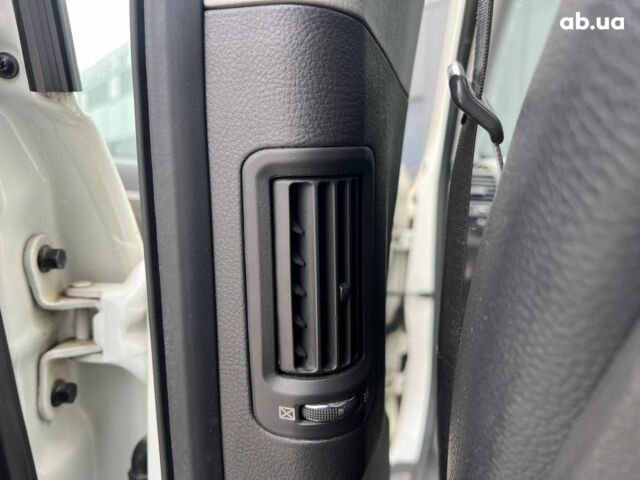 Хендай Санта Фе 2012 в Львове на Automoto.ua Белый Хендай Санта Фе, объемом двигателя 2.2 л и пробегом 218 тыс. км за 11590 $, фото 39 на Automoto.ua