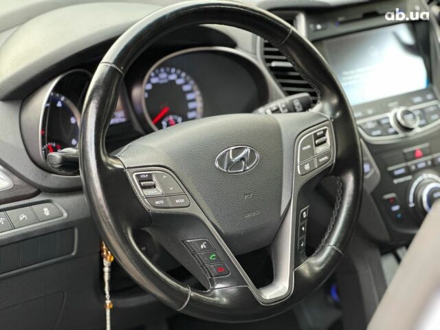 Білий Хендай Санта Фе, об'ємом двигуна 2 л та пробігом 209 тис. км за 14980 $, фото 20 на Automoto.ua