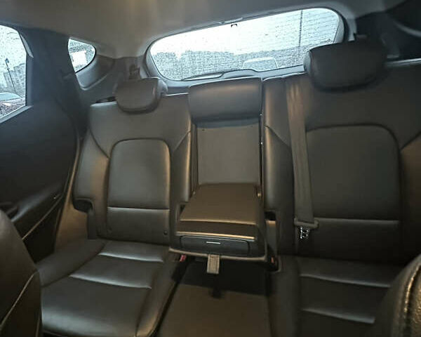 Белый Хендай Санта Фе, объемом двигателя 2.2 л и пробегом 120 тыс. км за 16500 $, фото 29 на Automoto.ua