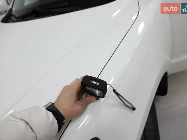 Белый Хендай Санта Фе, объемом двигателя 2.2 л и пробегом 245 тыс. км за 14900 $, фото 111 на Automoto.ua