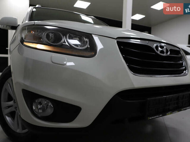 Белый Хендай Санта Фе, объемом двигателя 2.2 л и пробегом 245 тыс. км за 14900 $, фото 24 на Automoto.ua