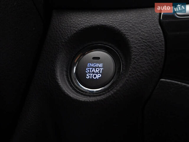 Білий Хендай Санта Фе, об'ємом двигуна 2 л та пробігом 174 тис. км за 13600 $, фото 25 на Automoto.ua